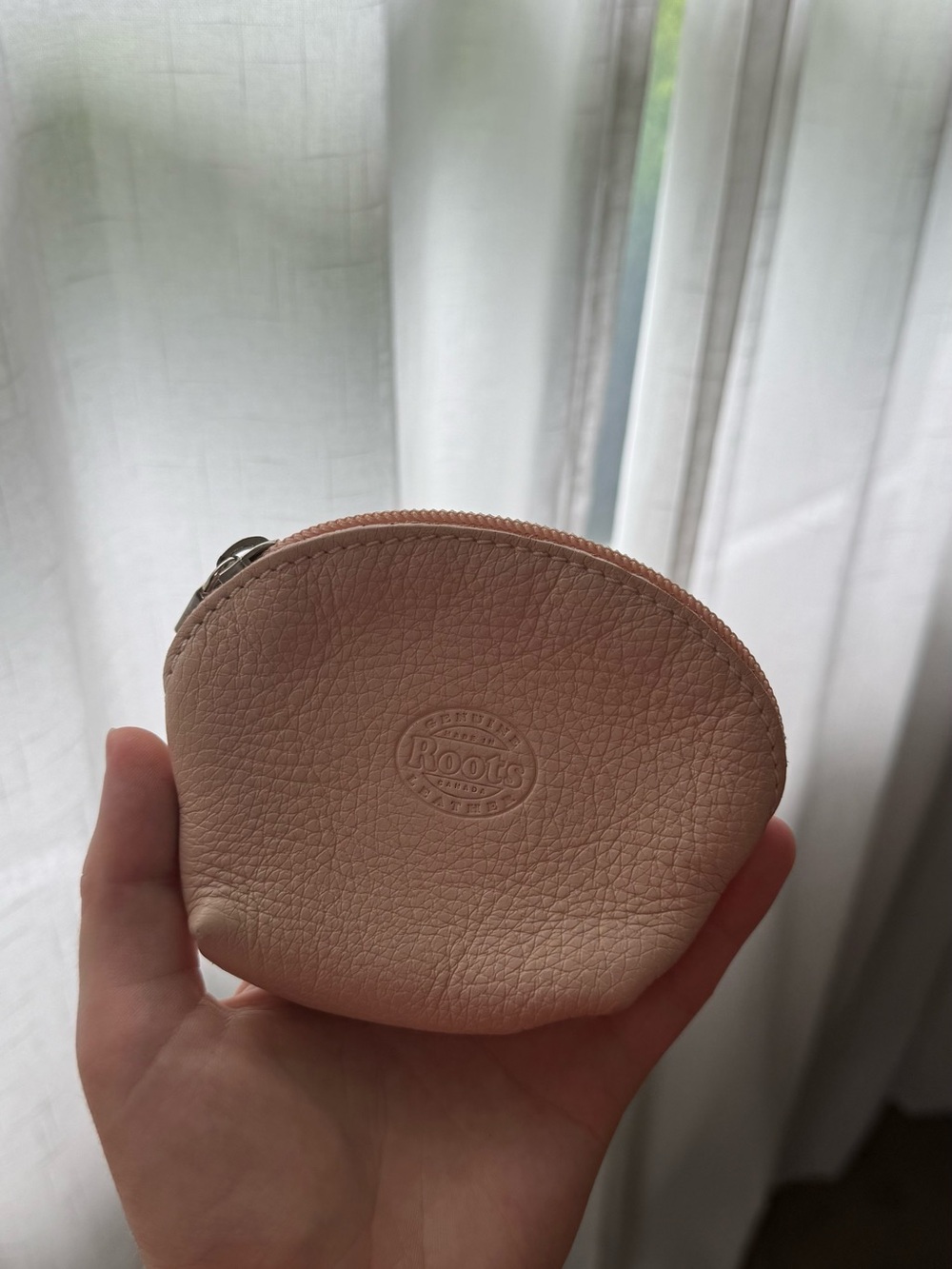 Roots Small Leather Coin Pouch in Pale Pink